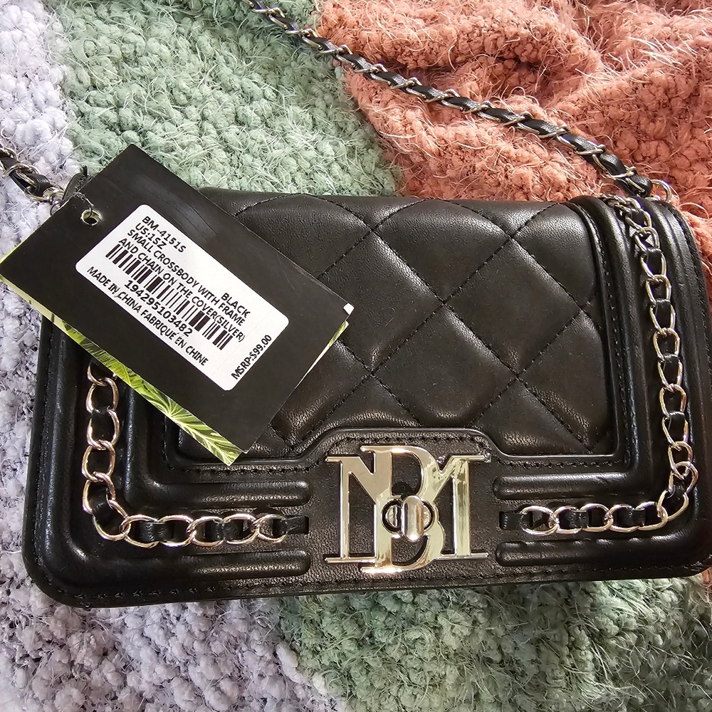 Badgley Mischka Black Quilted Chain Strap Crossbody Handbag NWT - Picture 4 of 15